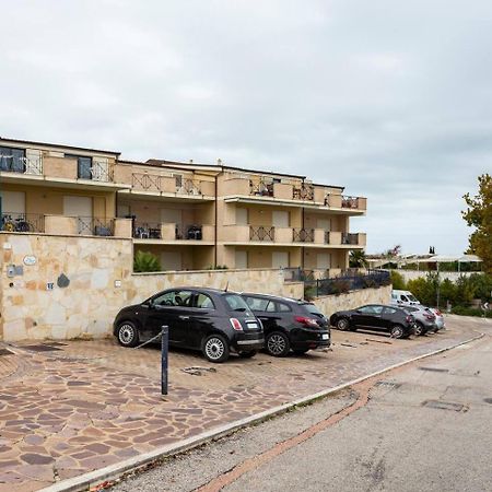 Alloggio Vista Mare - Parcheggio Gratis Pineto Eksteriør bilde