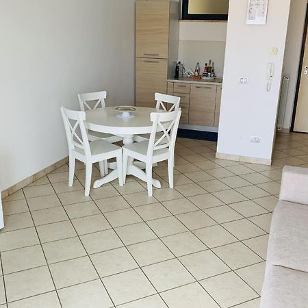 Alloggio Vista Mare - Parcheggio Gratis Pineto Eksteriør bilde