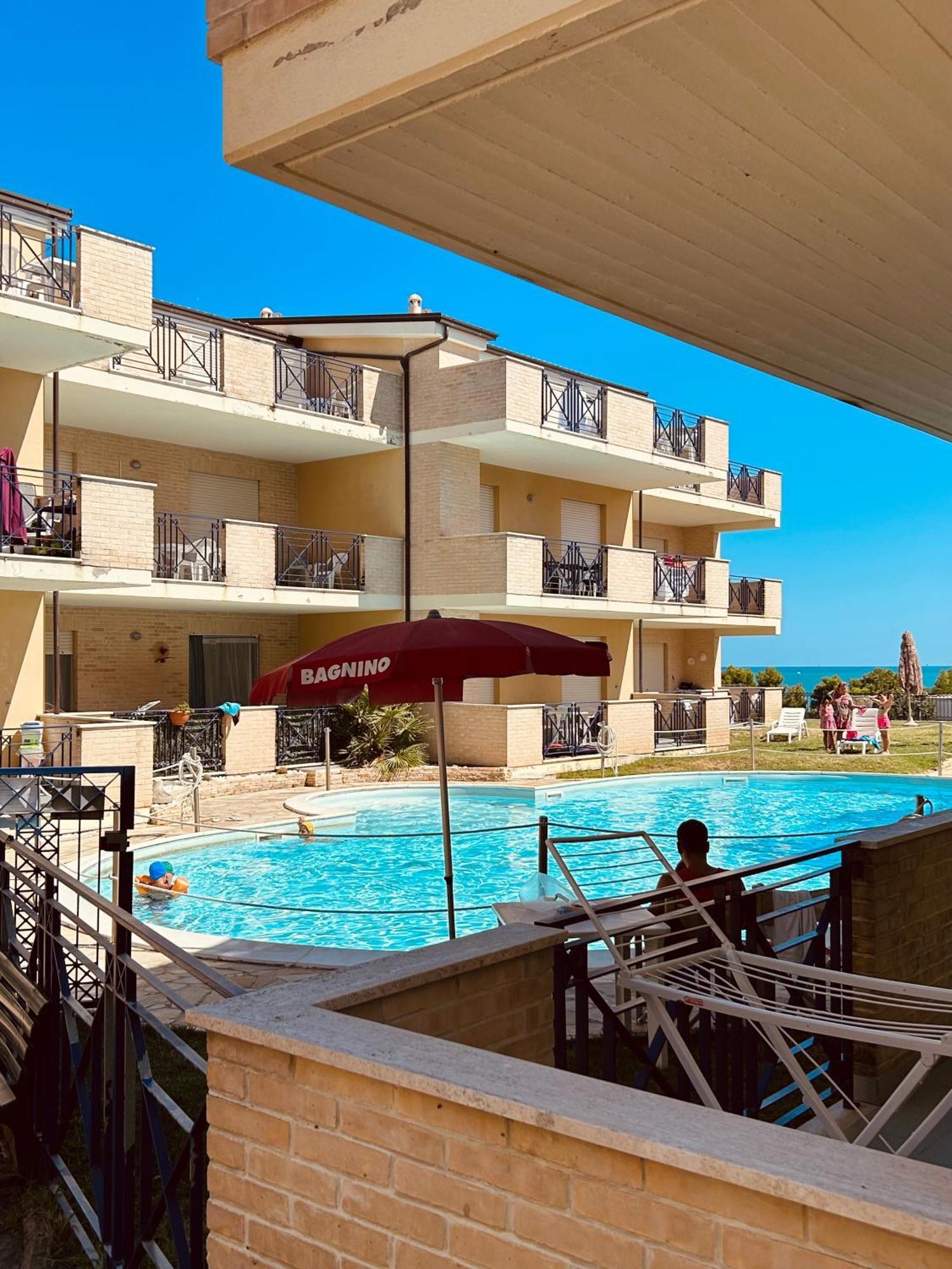 Alloggio Vista Mare - Parcheggio Gratis Pineto Eksteriør bilde
